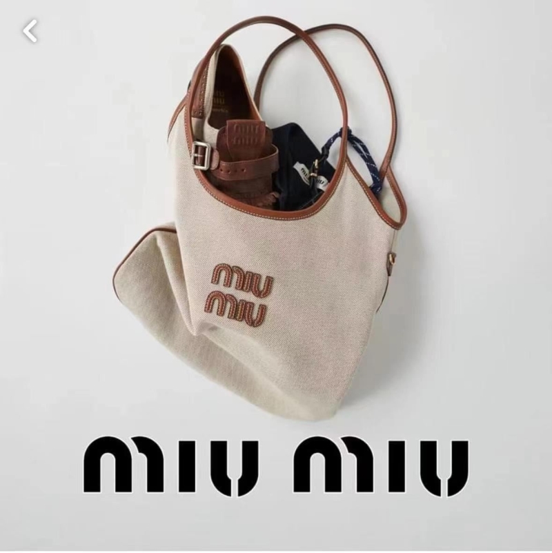 Miu Miu Tote Bags